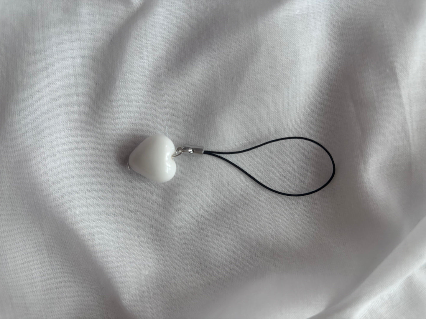 Charming Heart Phone Accessory - Curvy Jewels