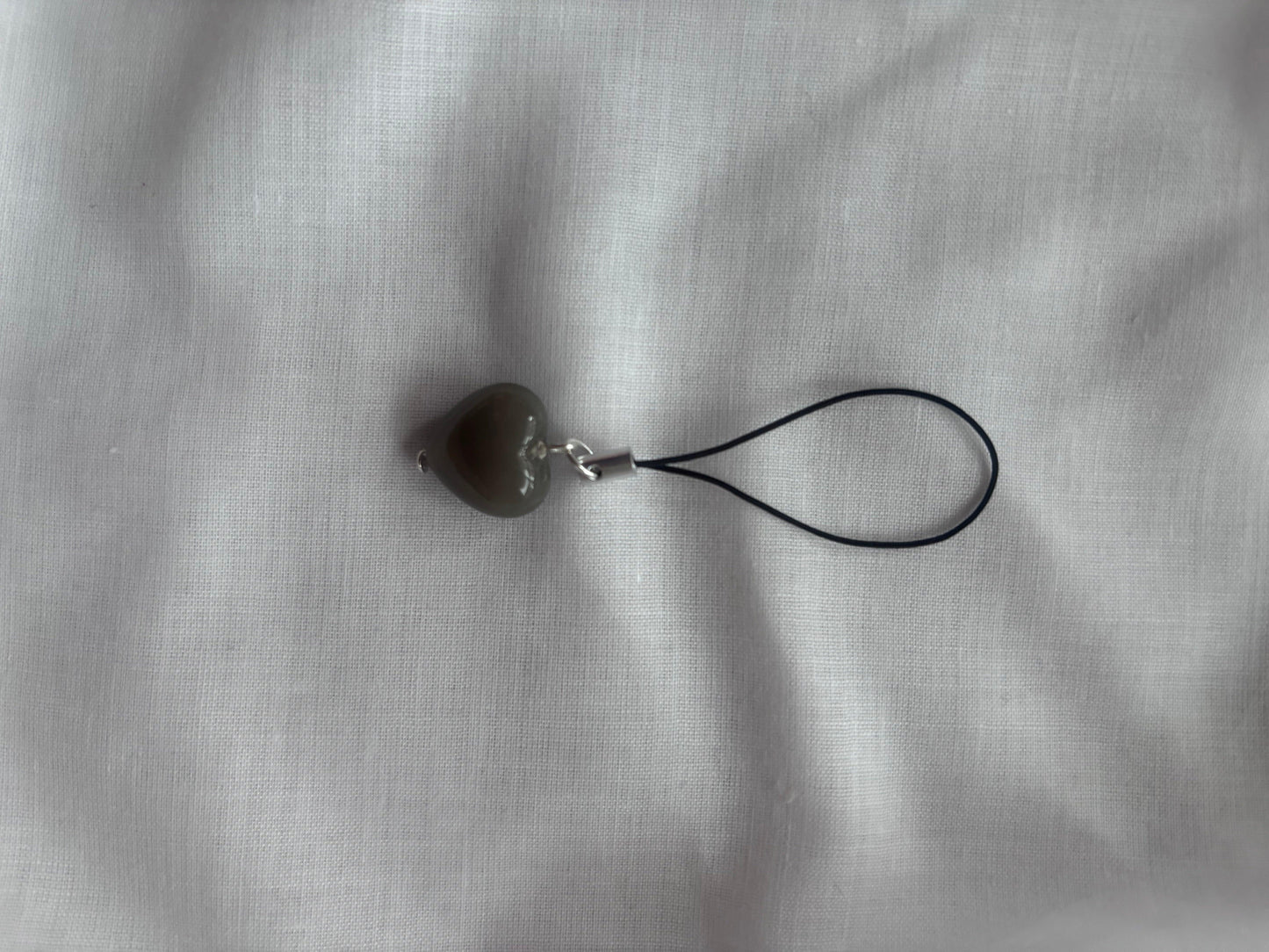 Charming Heart Phone Accessory - Curvy Jewels