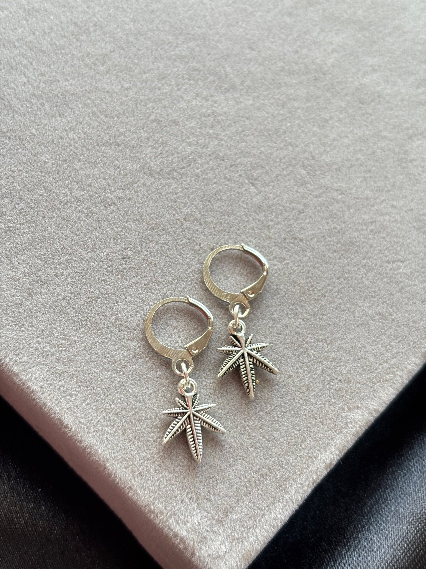 Leaf Hoops