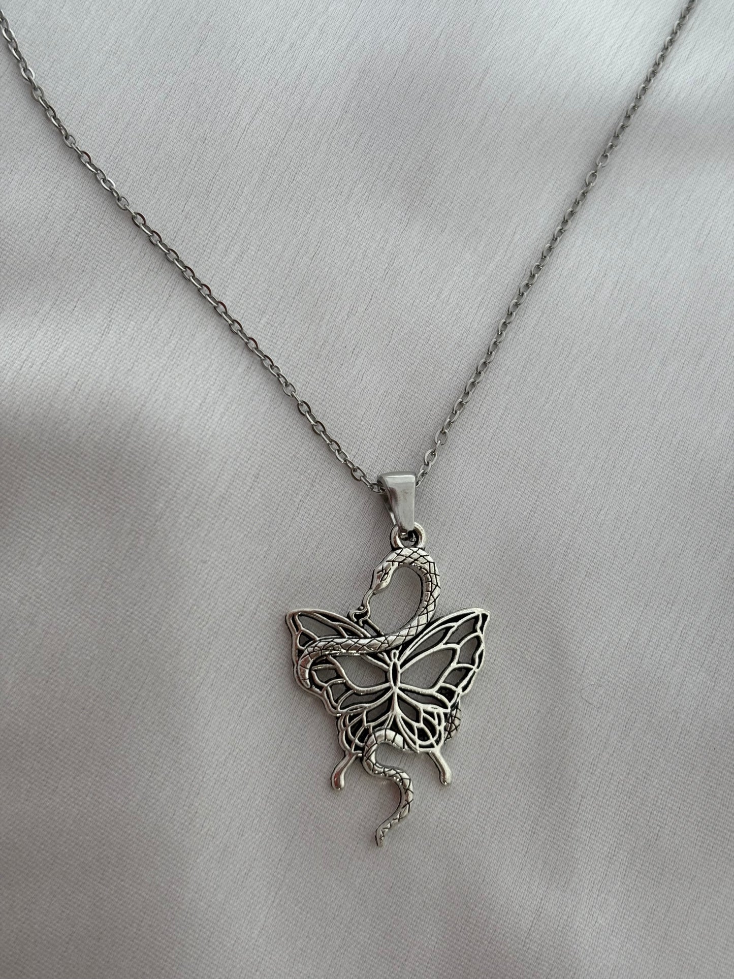 Serpent Wings Necklace 🖤