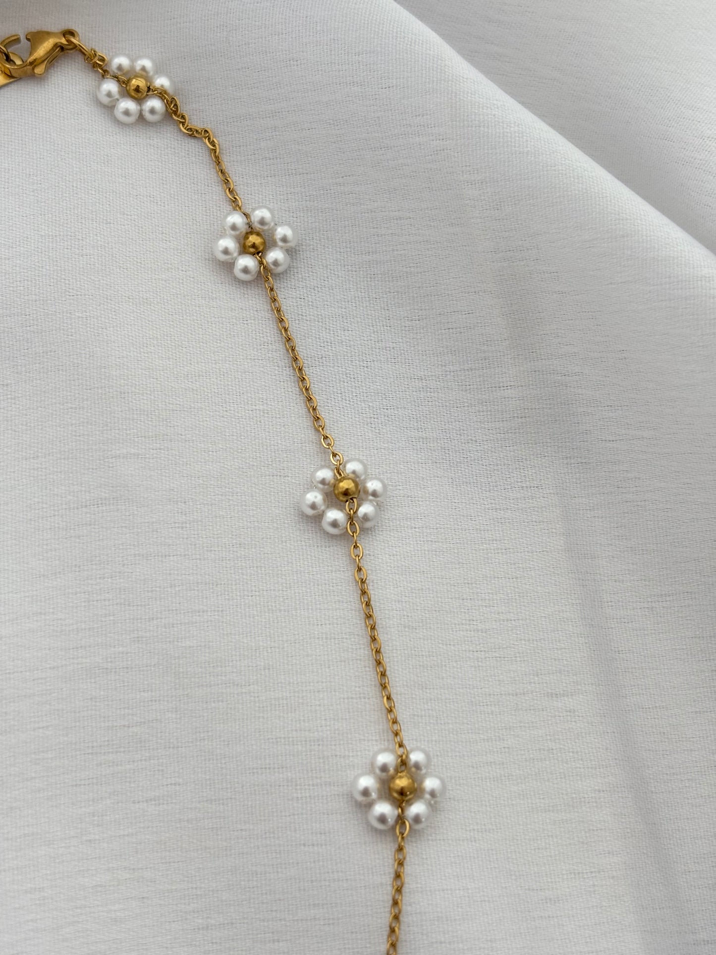 Delicate Pearl Flower Anti Tarnish Necklace