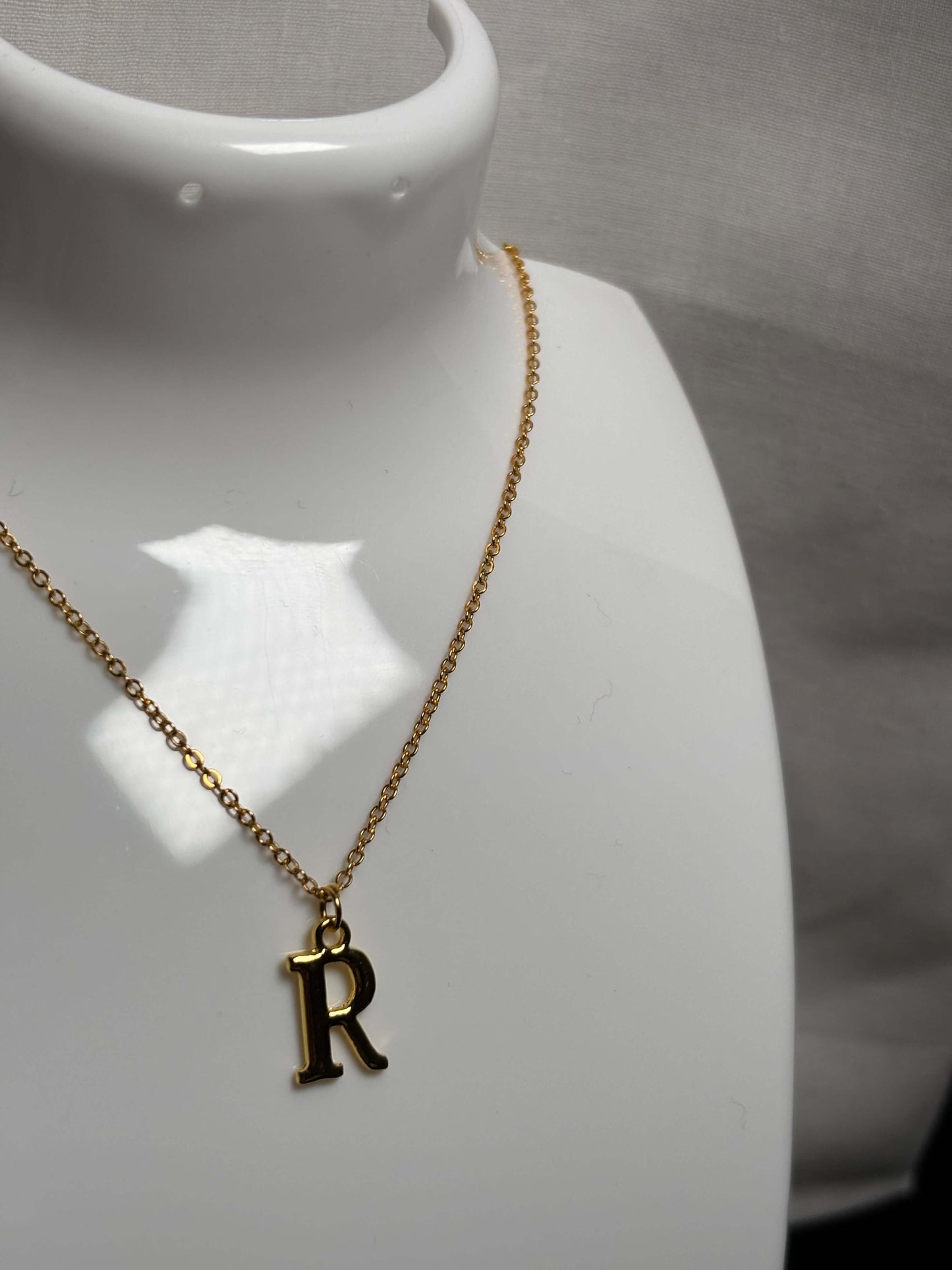 Personalized Gold Initial Necklaces - Curvy Jewels