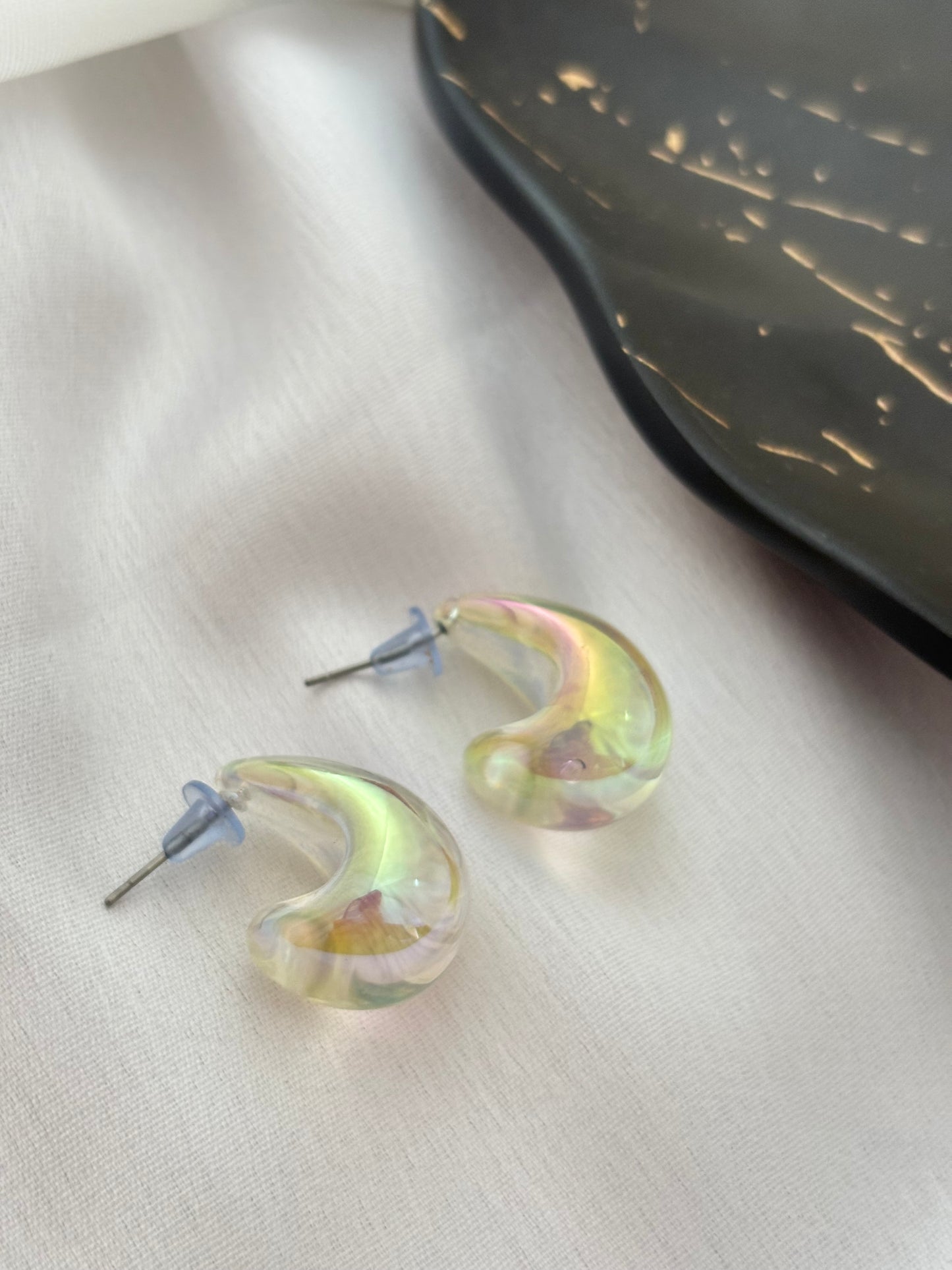 Minimalist Teardrop Earrings