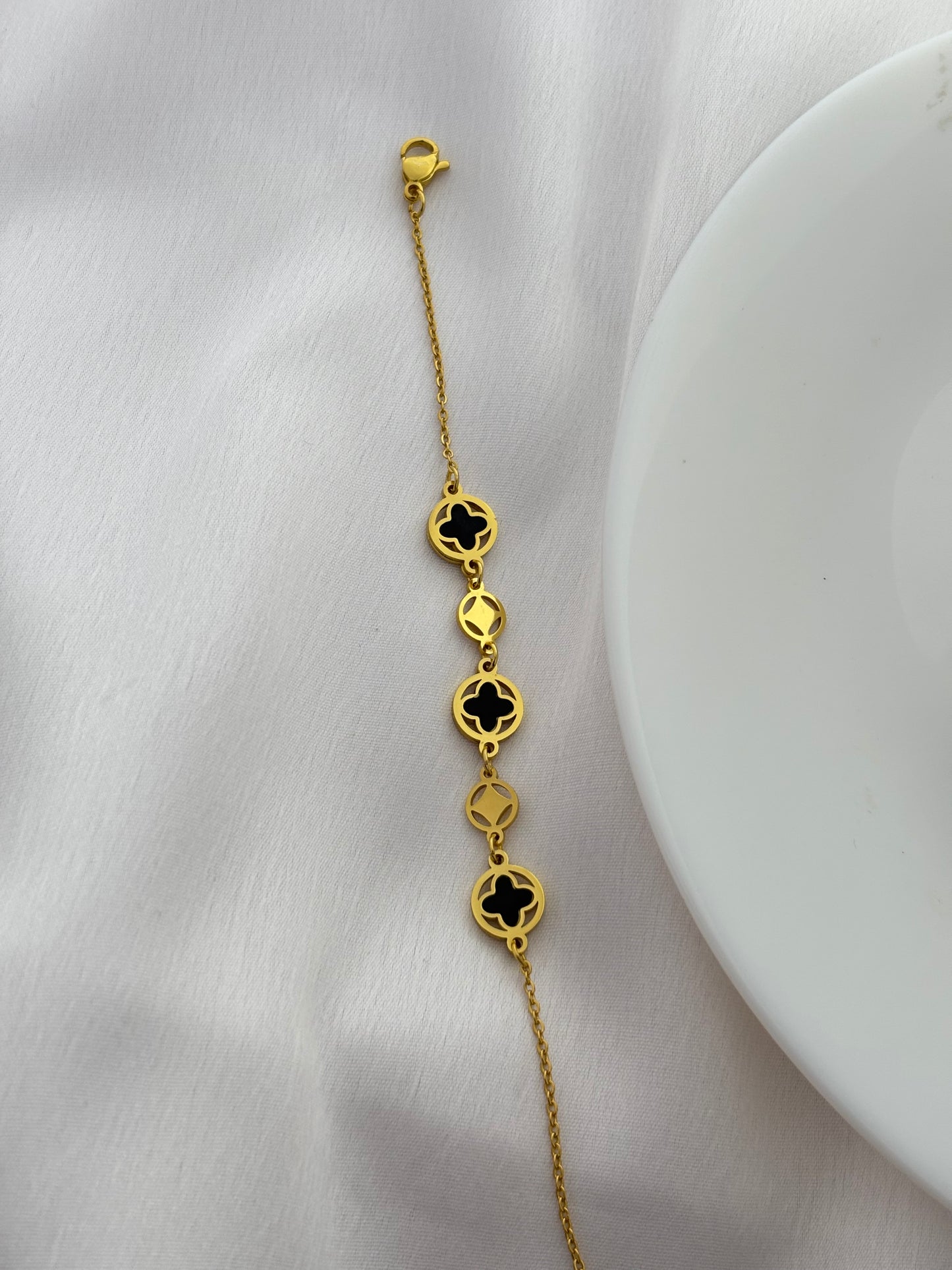 Elegant Anti Tarnish Bracelet with Black Clover Charms