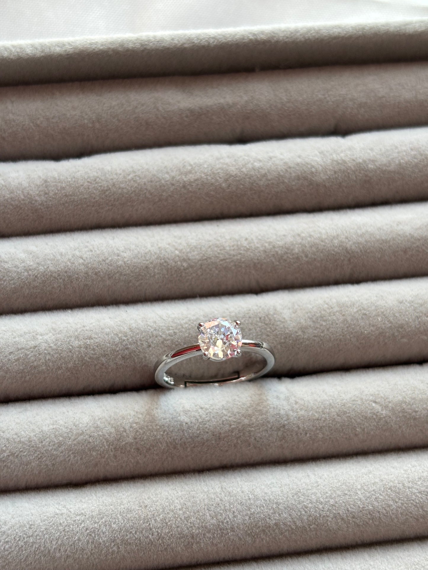 Aristelle - Curvy Jewels
