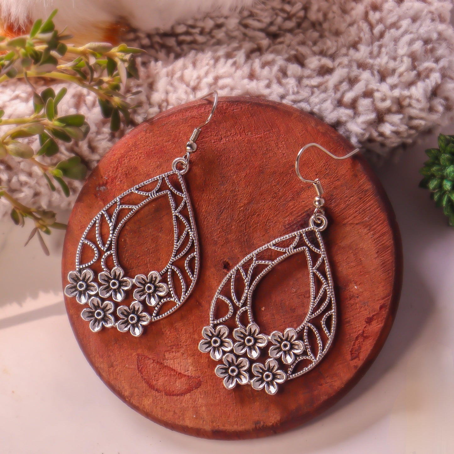 Floral Elegance Jhumka Earrings - Curvy Jewels