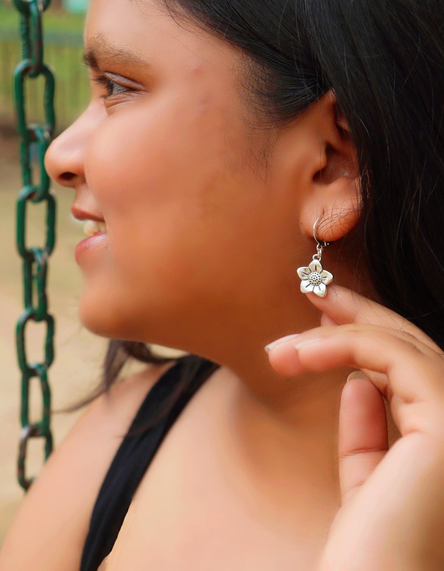 Floral Elegance Earrings - Curvy Jewels