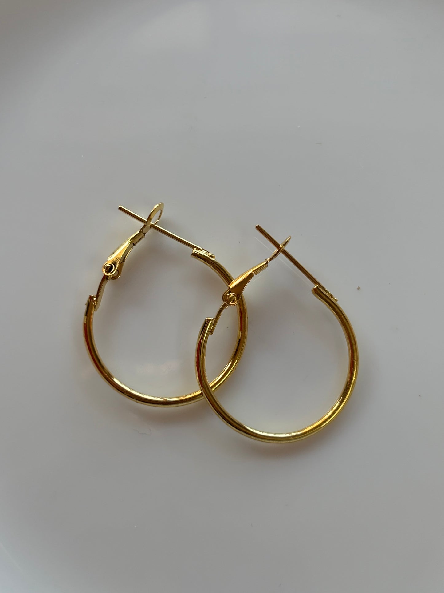 Medium Hoops