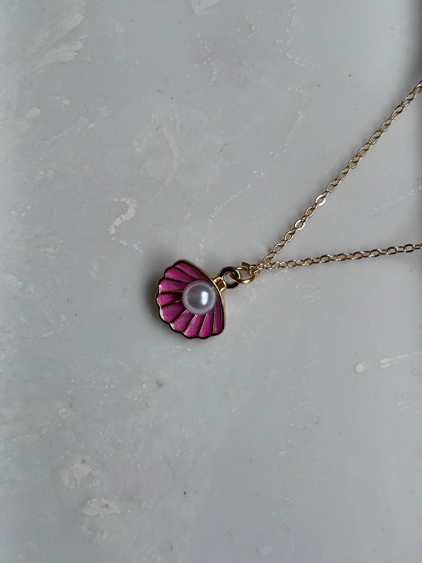 Pink Seashell Necklace - Curvy Jewels