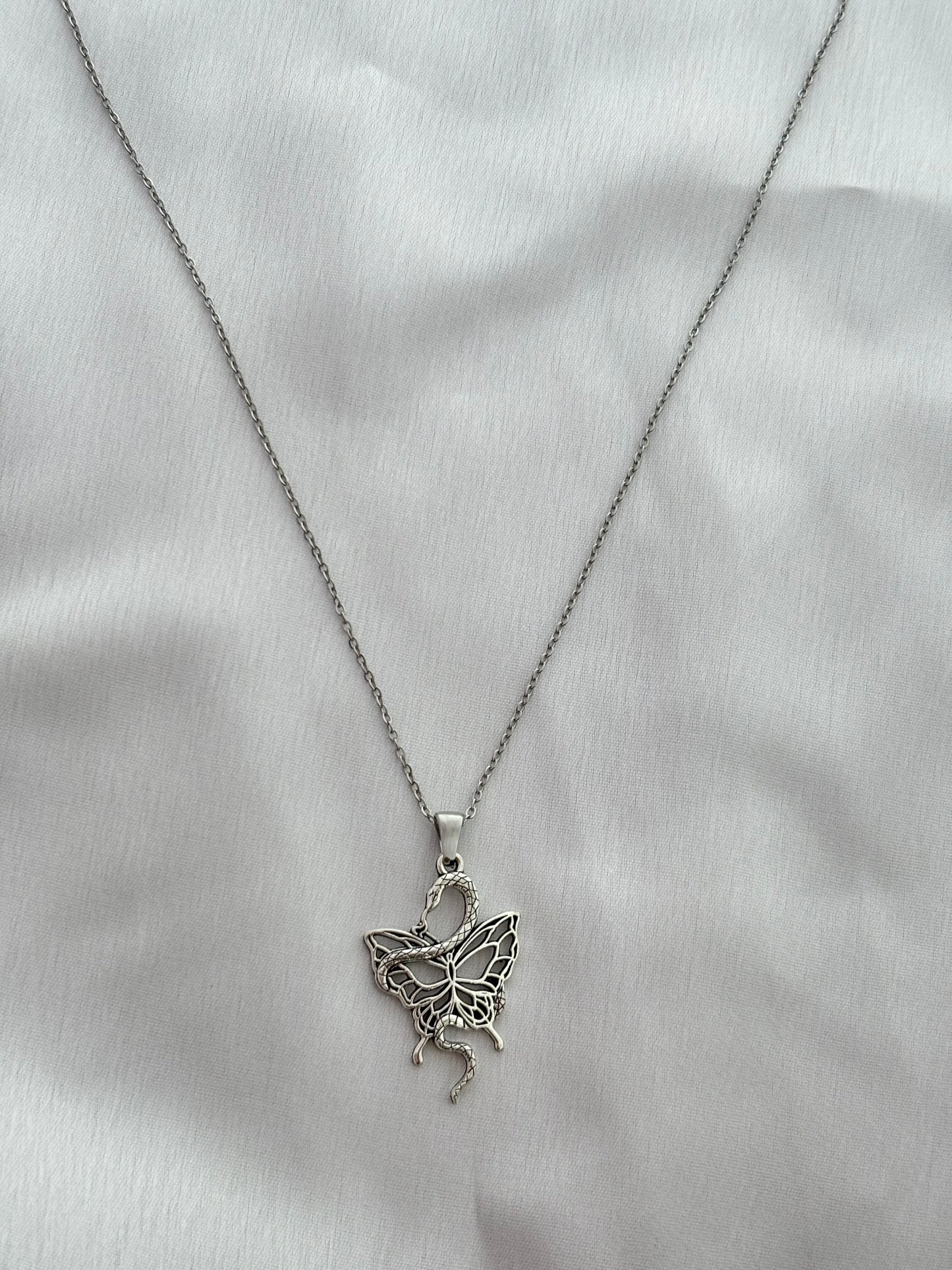 Serpent Wings Necklace 🖤