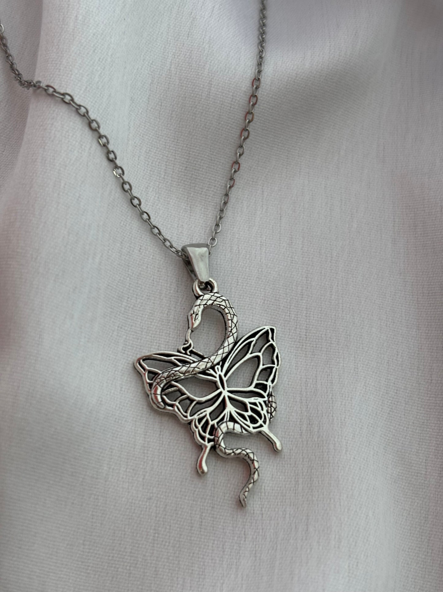Serpent Wings Necklace 🖤