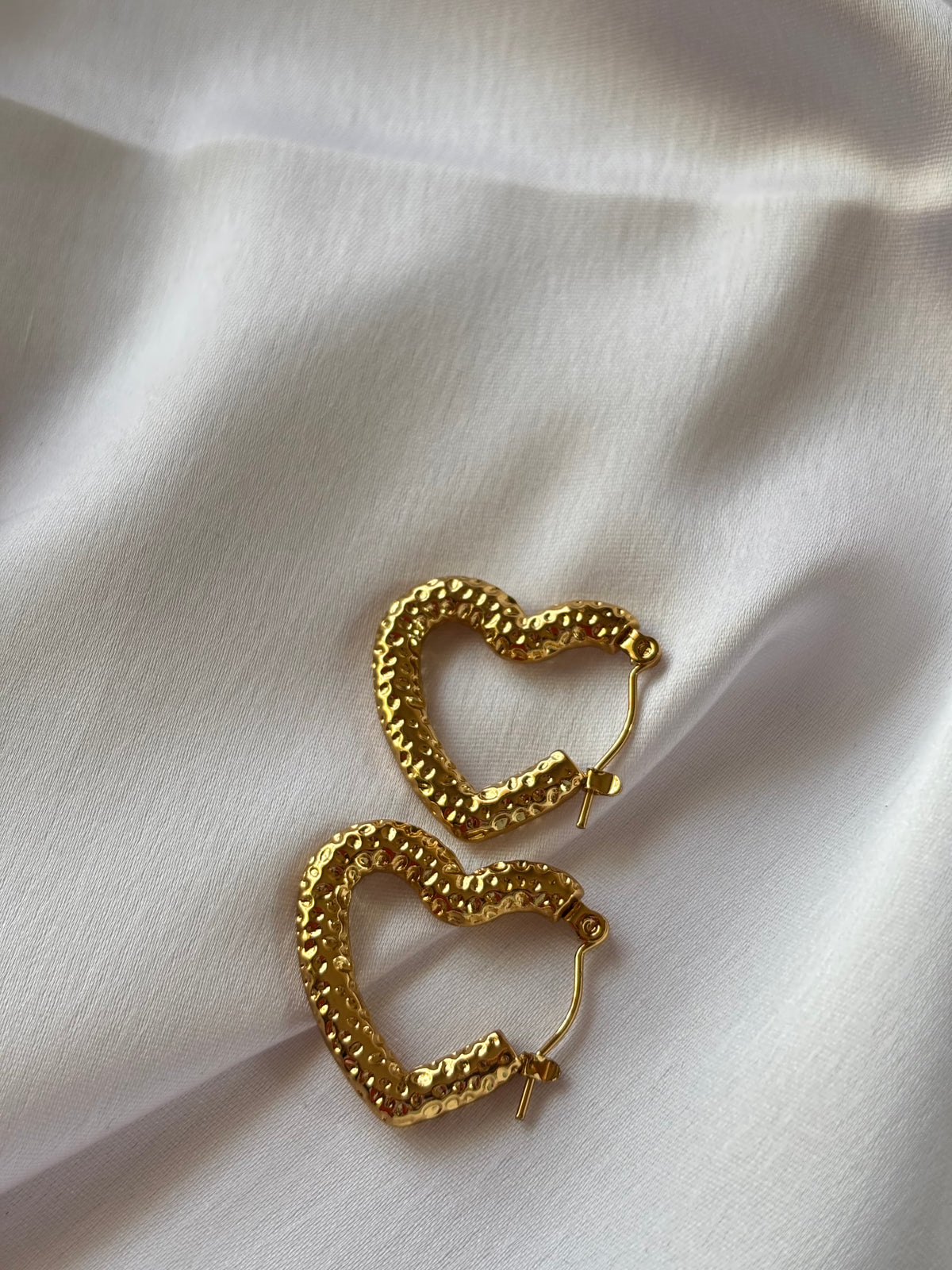 Chunky Gold Hammered Heart Hoop Earrings - Anti Tarnish Jewelry