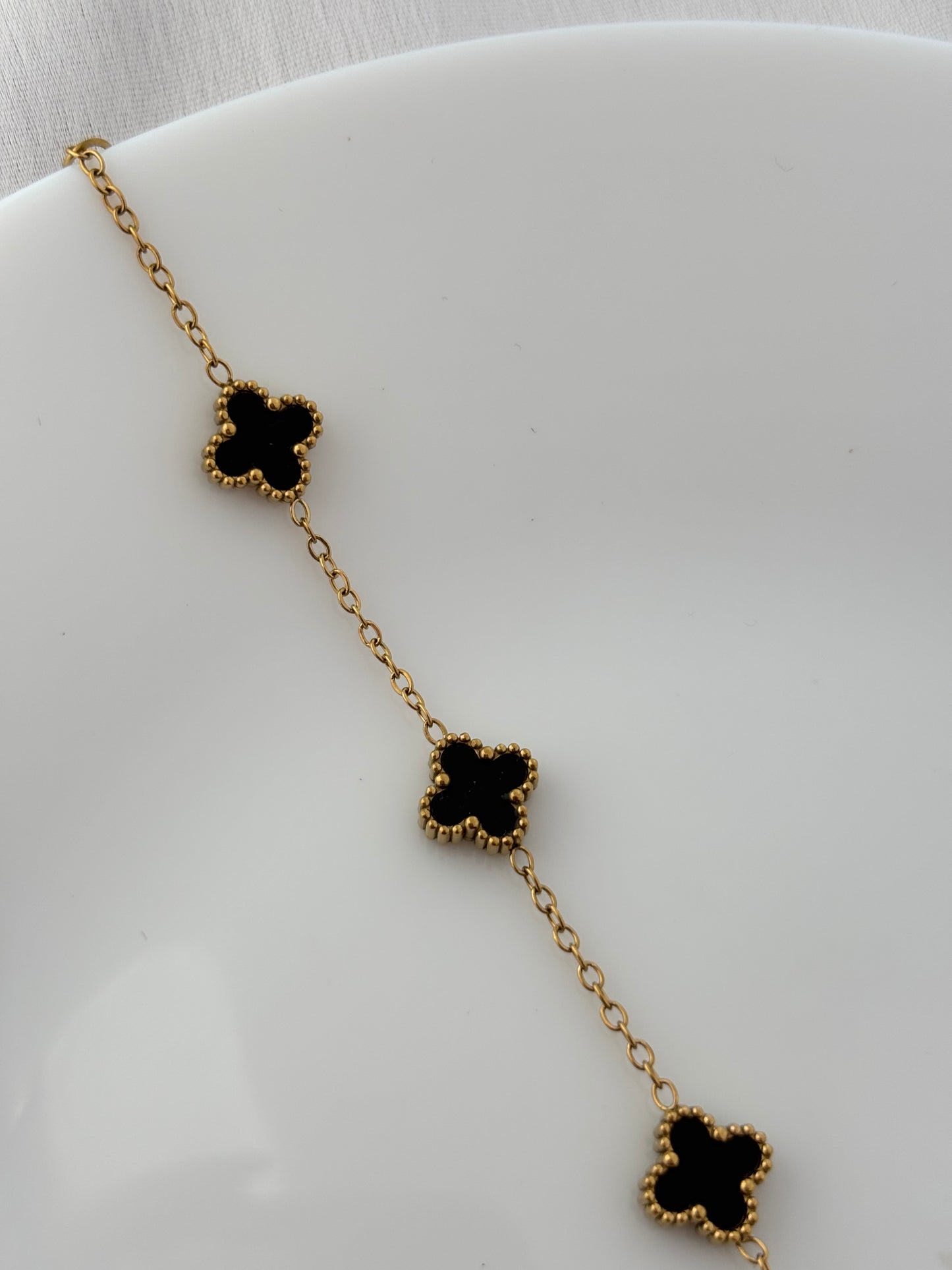 Elegant Mini Black Clover Anti Tarnish Bracelet