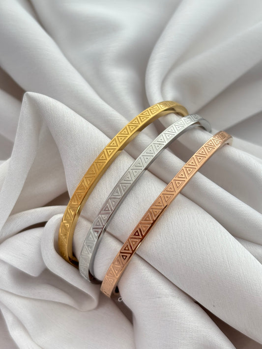 Sleek Designer Kada