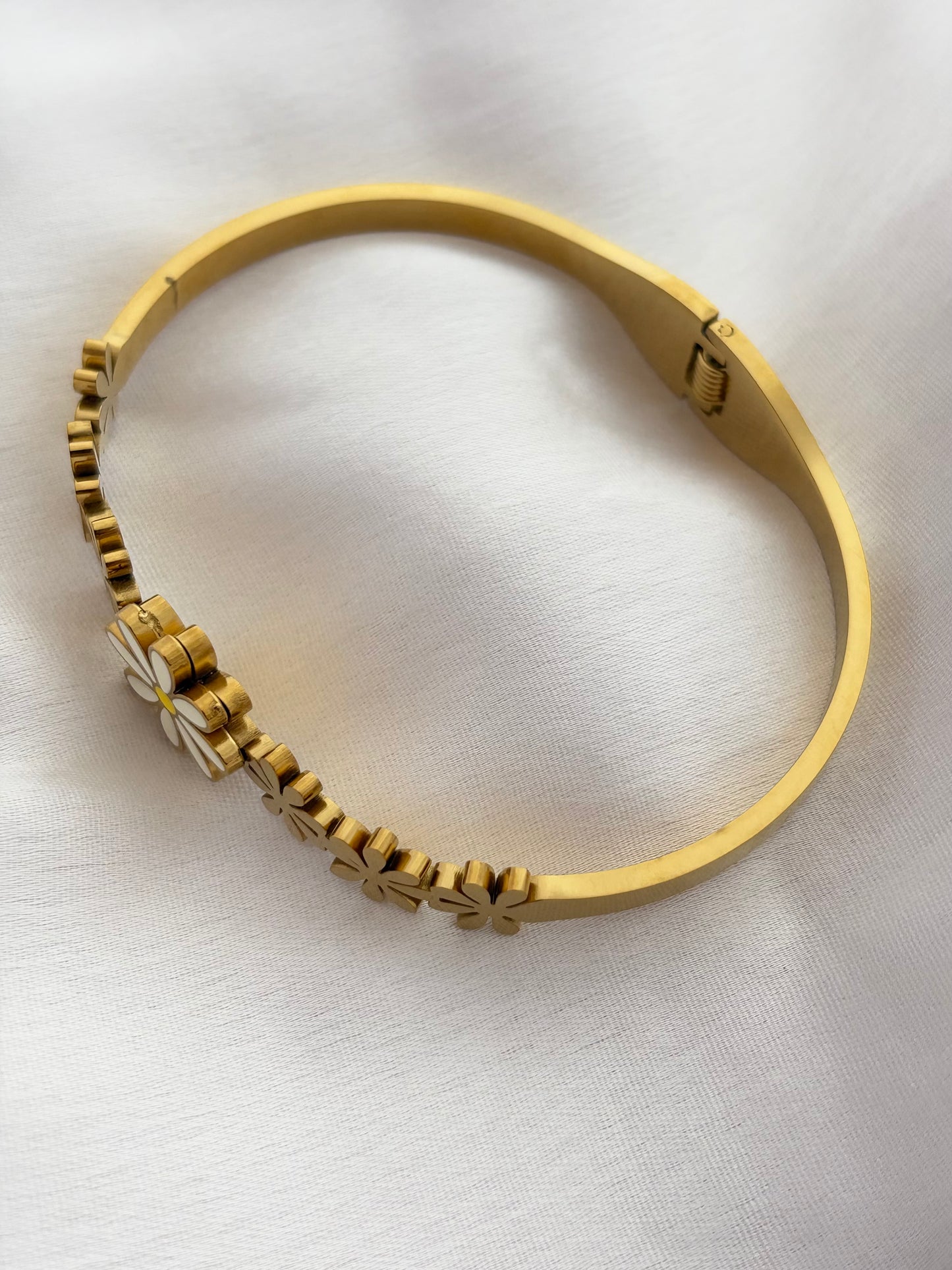 Gold Daisy Floral Kada