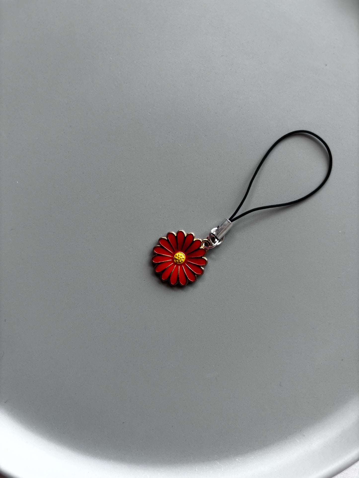 Daisy Phone Charms