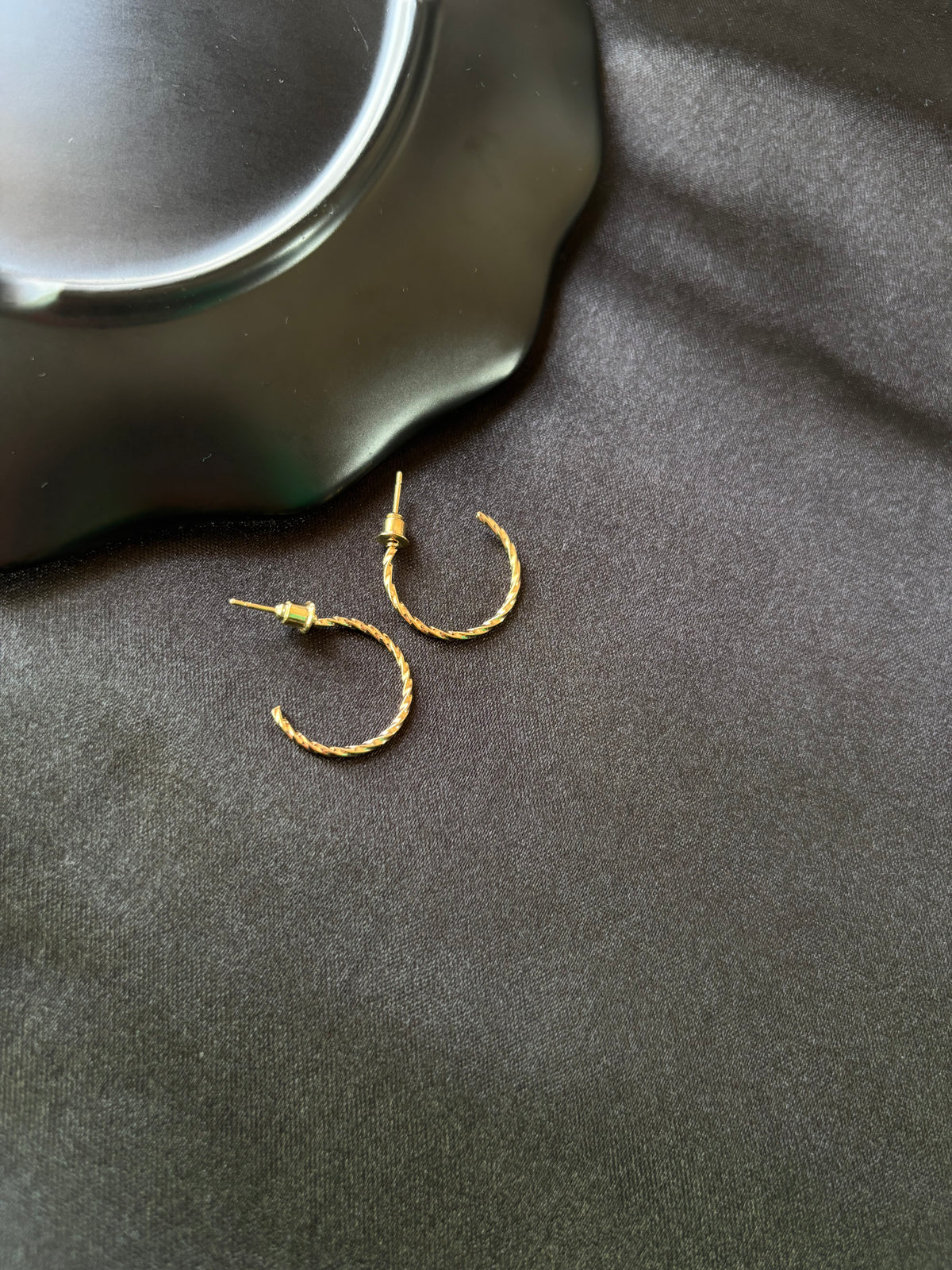 Gold Twisted Rope Hoop Earrings