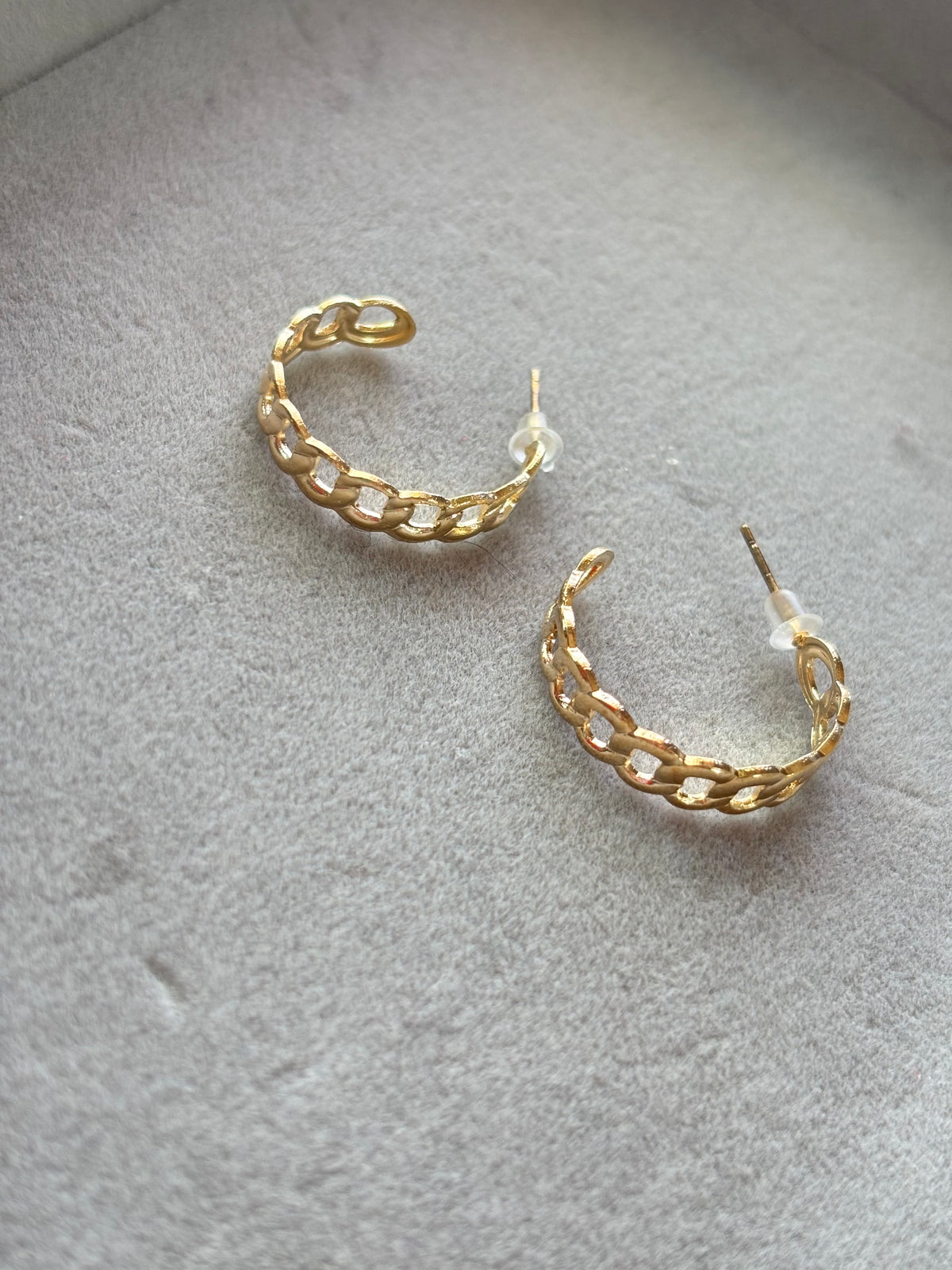 Gold Chain Link Open Hoop Earrings