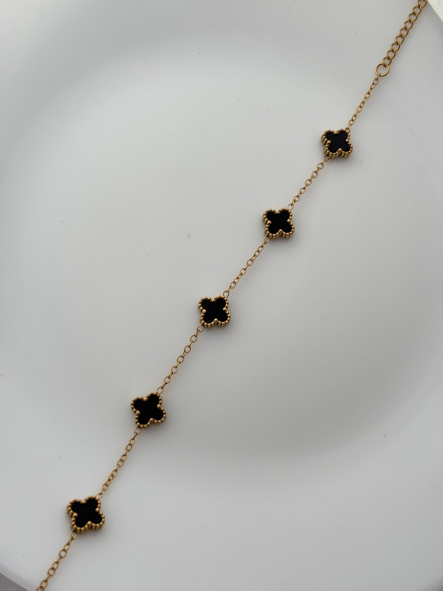 Elegant Mini Black Clover Anti Tarnish Bracelet