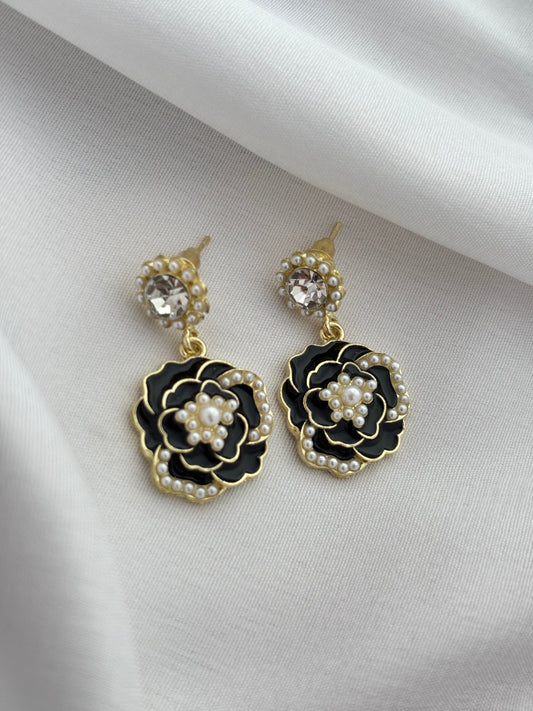 Black Blossom Earrings 🖤