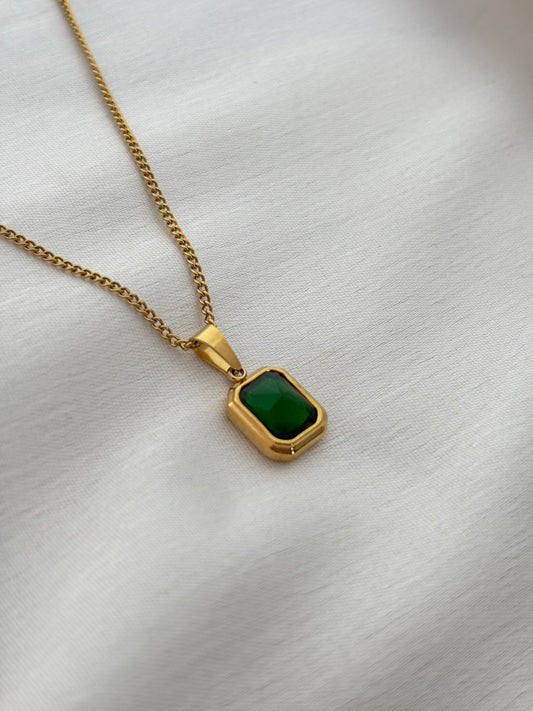 Gold Emerald Green Pendant Necklace