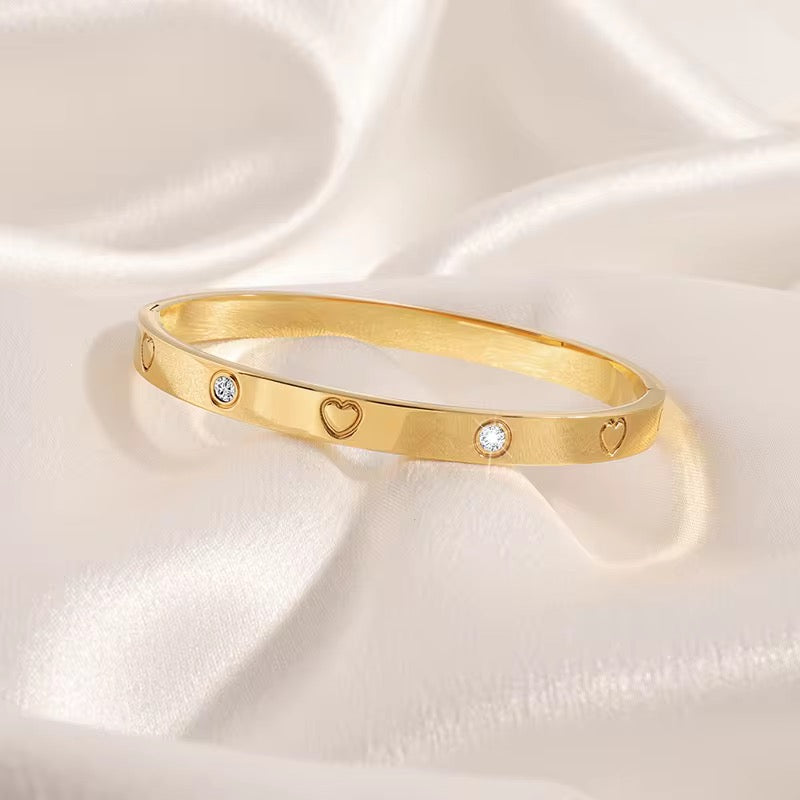 Love Kada : Gold