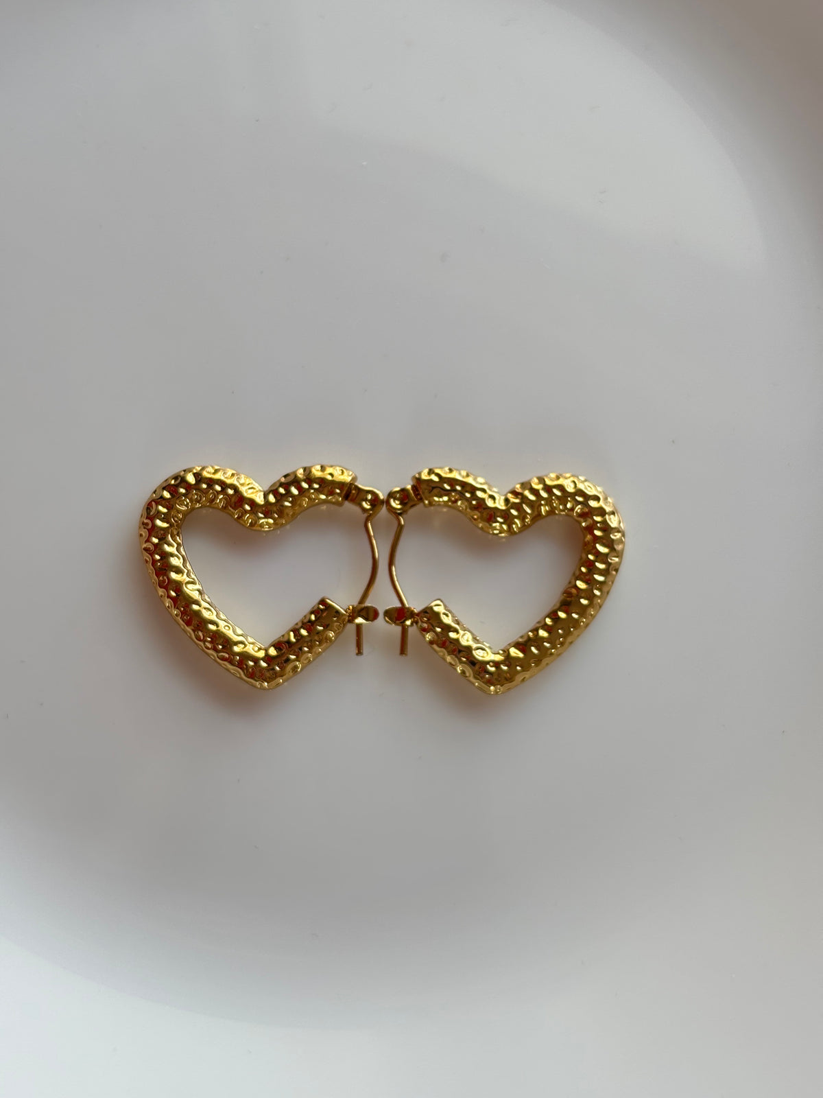 Chunky Gold Hammered Heart Hoop Earrings - Anti Tarnish Jewelry