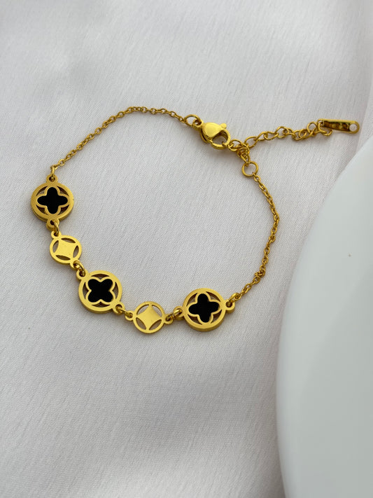 Elegant Anti Tarnish Bracelet with Black Clover Charms