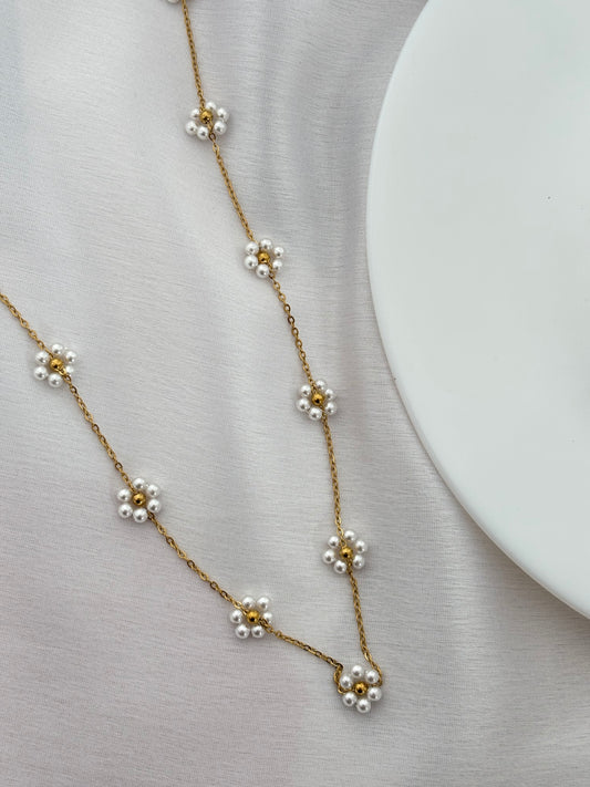 Delicate Pearl Flower Anti Tarnish Necklace