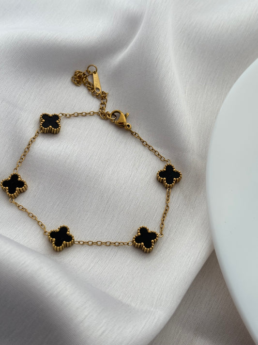 Elegant Mini Black Clover Anti Tarnish Bracelet