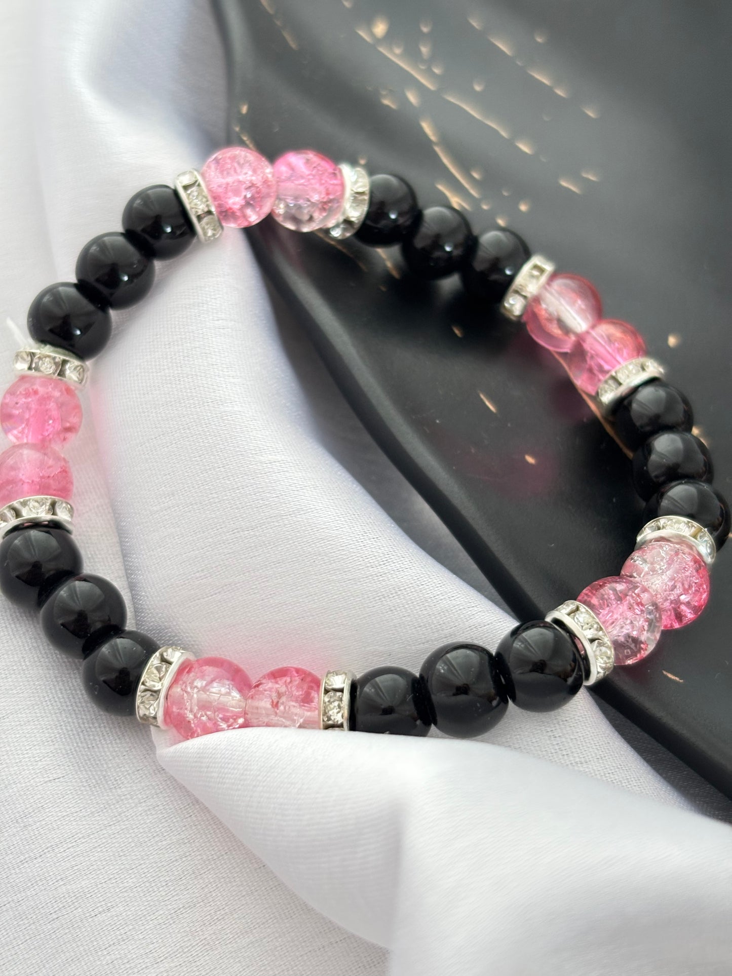 Crackle Pink & Black Beaded Bracelet